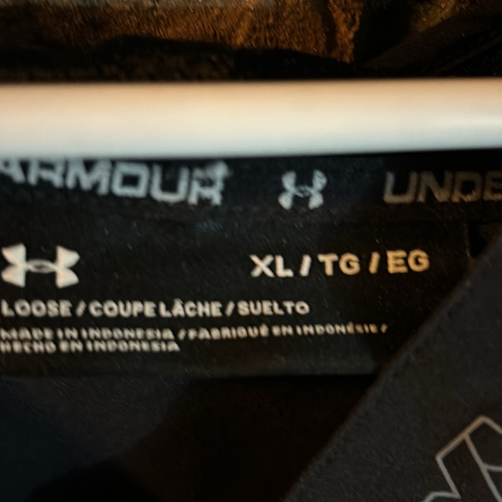 Under Armor Cool Quick Dry Material - image 2